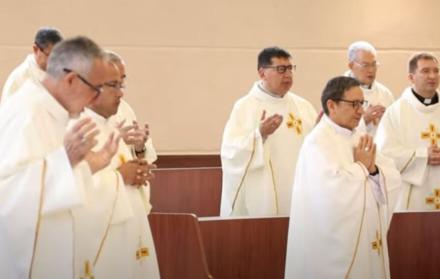 Los obispos del país hicieron un llamado urgente a volver al Evangelio y a los valores de la fe cristiana como respuesta a la crisis social