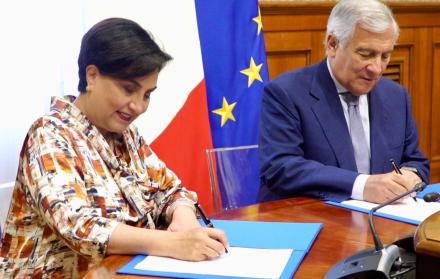 Los cancilleres de Ecuador, Gabriela Sommerfeld, y de Italia, Antonio Tajani, firmaron un memorando con el que el Gobierno de Roma permitirá el ingreso de trabajadores ecuatorianos a su país.