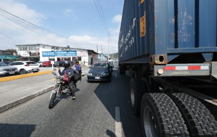 Tráileres Comisión de Tránsito del Ecuador