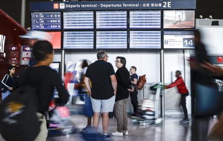 Mundo, Francia, Huelga de controladores aéreos