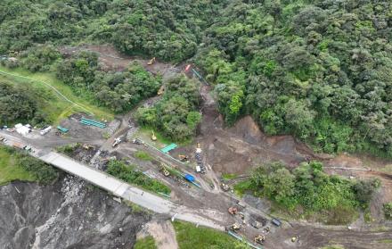 Zona erosionada en el río Loco, donde se registró una ruptura. Los oleoductos ya estaban sin bombeo.