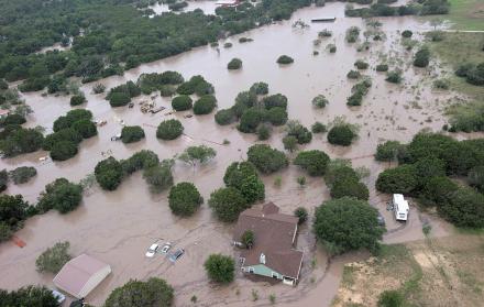 TEXAS MUERTOS INUNDACION