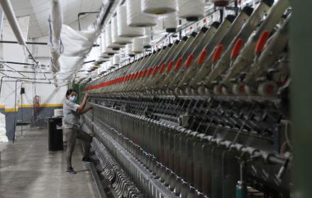 La industria textil en Ecuador se ve afectada por los precios que ofrece Temu. El sector teme que más negocios tengan que cerrar