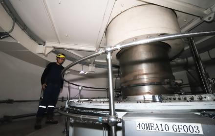 COCA CODO SINCLAIR, trabajador en obra