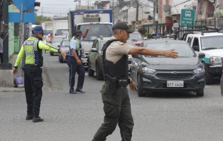 Policía y ATD en Durán