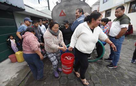 Agua Quito