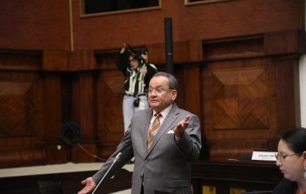 ALFREDO SERRANO ASAMBLEA
