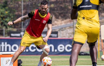 barcelona sc entrenamiento riverosfs