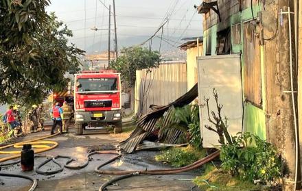 Incendio en el noroeste de Guayaquil