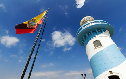 Guayaquil celebra sus 490 años con un feriado lleno de música, cultura y tradición.