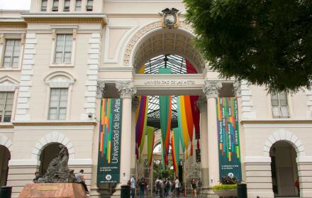 Universidad de las Artes subraya la necesidad de fortalecer, y no debilitar, los pilares de la educación superior y la cultura