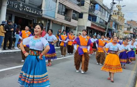 Yadira Illescas, intercultural fiestas-1