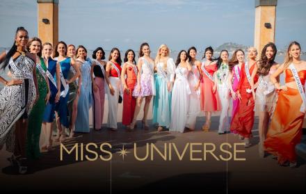 Las candidatas de Miss Universo Ecuador junto a Victoria Kjaer.