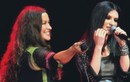 Alanis Morissette y Laura Pausini