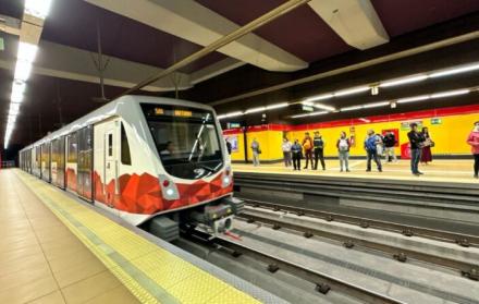 tren Metro de Quito