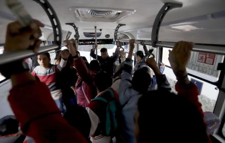 quejas por falta del transporte publico en Tumbaco