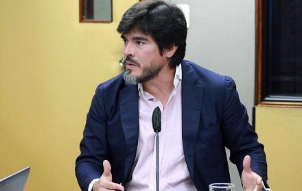 Las acciones del Gobierno y de quienes llevan adelante el concurso hacen estimar que José De La Gasca renunció al Ministerio de Gobierno para ser fiscal general del Estado.