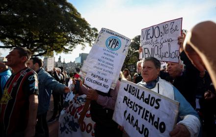 protesta de jubilados Argentina