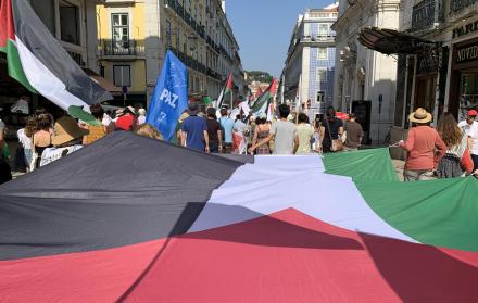 Manifestantes en el centro de Lisboa