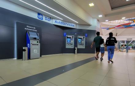 Fachada de una agencia del Banco del Pacífico.