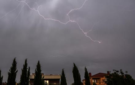 rayo en el cielo