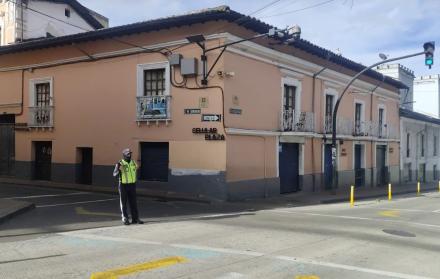 130 agentes de tránsito se ubicarán en distintos puntos del centro de Quito para controlar el flujo vehicular, durante el festival de mapping.