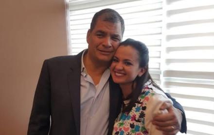 Marcela Aguiñaga y Rafael Correa