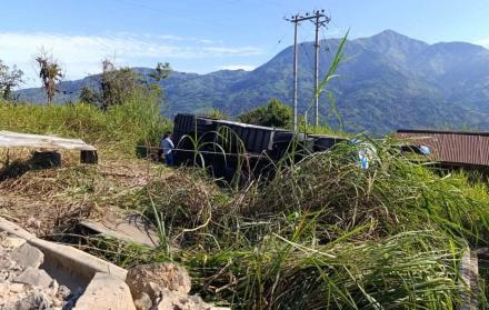 Agentes del SIAT investigan qué provocó el accidente de tránsito en Bolívar, en el que fallecieron seis personas.