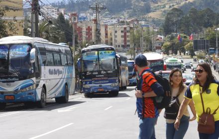 Buses marcha Quito