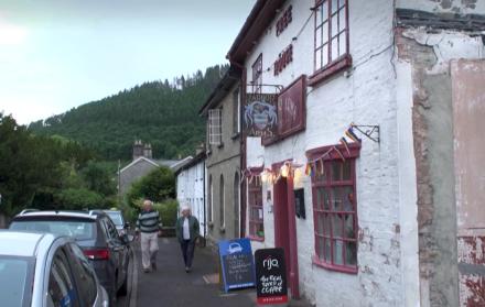 Mundo, Reino Unido, Gales, Los británicos al rescate de sus pubs