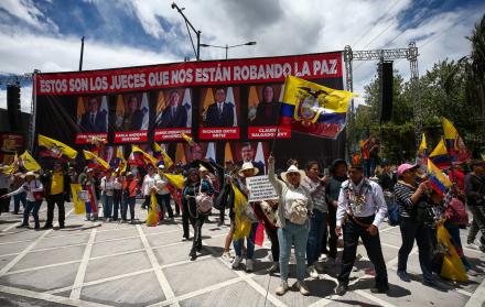 Daniel Noboa envió a la Corte Constitucional una propuesta de referéndum que incluye una pregunta orientada a permitir el juicio político a los jueces de la Corte Constituciona