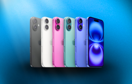 En la foto: el iPhone 16 en las diferentes opciones de colores que existen.
