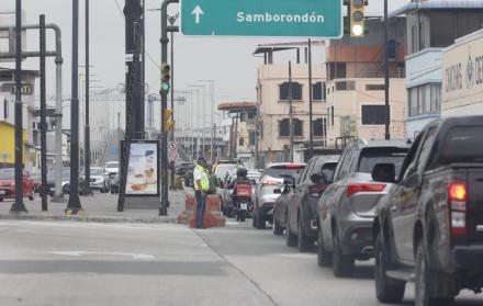 Secuestro en el puente de Sauces que va de Guayaquil a Samborondón