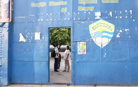 Mundo, El Salvador, Educación, Implementan disposiciones de