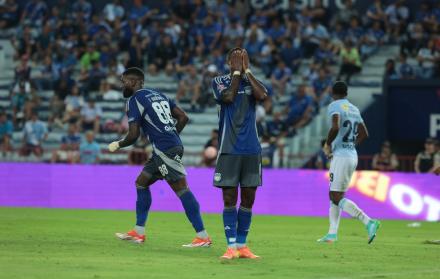 EMELEC VS CATOLICA .. (14174843)