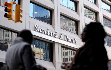 STANDARD & POOR 'S
