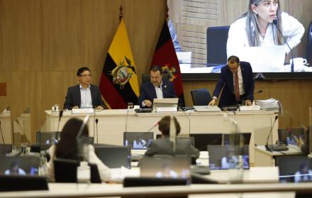 La sesión del Concejo de Quito sobre el futuro del mantenimiento del Metro de Quito fue clausurada.
