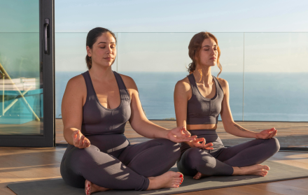 Tu guía definitiva para usar el yoga y vencer el estrés cotidiano