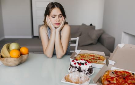 Dietas restrictivas peligrosas: Cómo el 'comer limpio' puede dañar tu salud