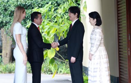 NOBOA CON PRINCIPES HEREDEROS DE JAPON