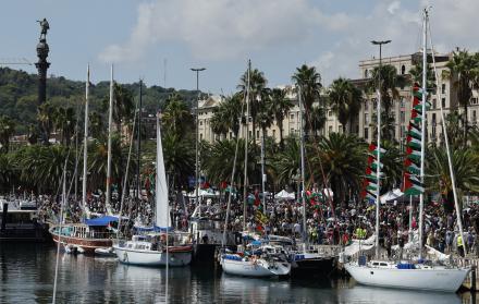 La Flotilla Global Su (15101464)