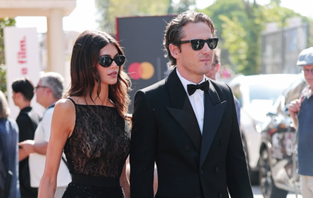 Kaia Gerber y Lewis Pullman durante una salida en Los Ángeles.