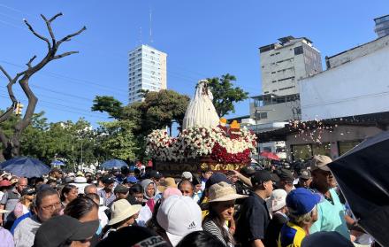 Procesión virgen del Cisne en Guayaquil
