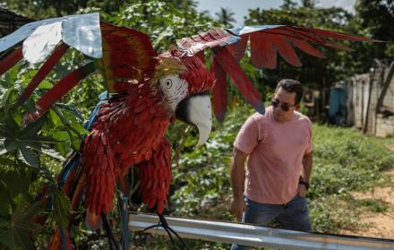 escultura de una guacamaya