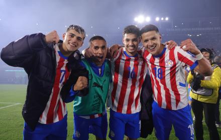 La selección paraguaya celebra su clasificación al Mundial de la FIFA 2026, un logro que paraliza a todo el país.