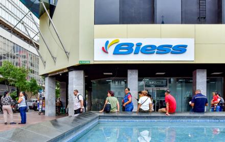 Trámites en el Biess de Guayaquil