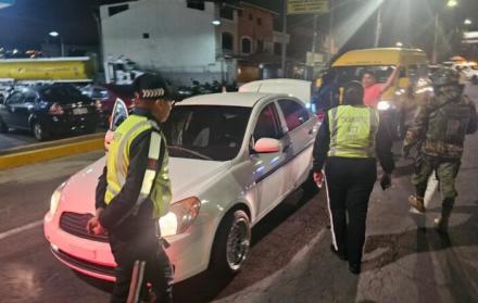 Controles conductores Quito