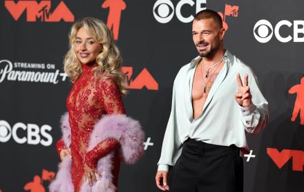Sabrina Carpenter y Ricky Martin