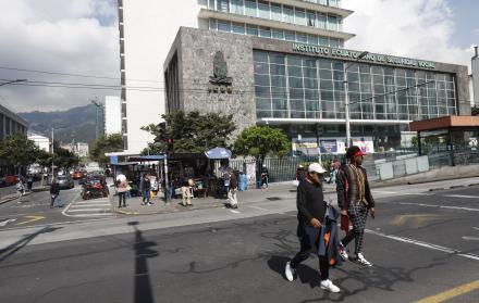 INSTITUTO ECUATORIANO EDIFICIO QUITO