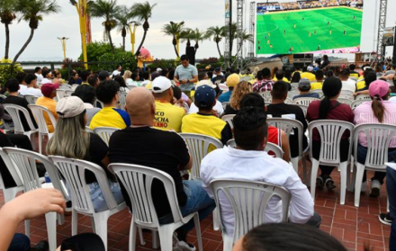 Ecuador pantalla gigante.